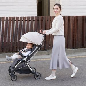 Коляска Prime Lite Max Auto Folding – надежная спутница семьи с малышом на любой прогулке