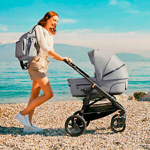 Универсальная сумка-рюкзак Inglesina подойдет для большинства детских колясок