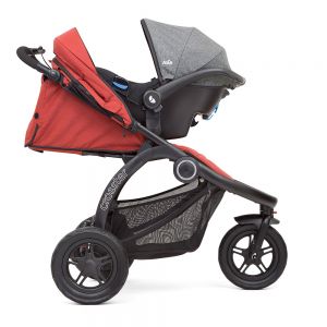 На сиденье при помощи адаптеров можно установить автолюльку Joie, Maxi-Cosi, Cybex и другую совместимую