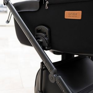 Все комплектующие и материалы обшивки колясок Anex соответствуют международным стандартам безопасности и качества
