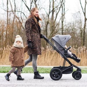 Easywalker Harvey 2 - всесезонная модель на больших проходимых колесах