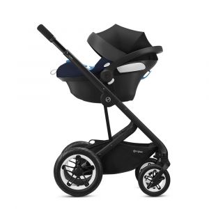 Современная автолюлька Cybex Aton M i-Size устанавливается на коляску через входящие в комплект адаптеры