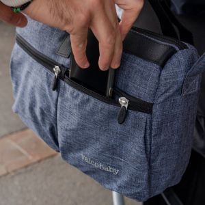 В передних карманах можно хранить телефон, наушники и ключи