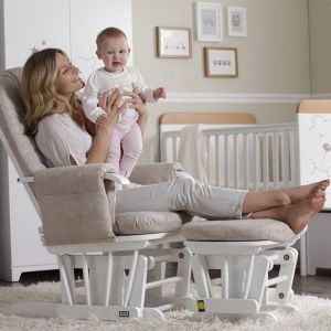 Кресло создано для того, чтобы мама малыша могла кормить свою крошку в идеальных условиях