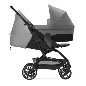 На раму Cybex Eezy S Plus II устанавливается спальный блок Cot S