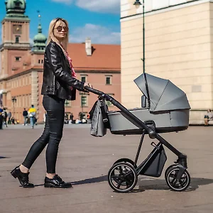 Коляска Roan Sol подойдёт для эксплуатации в любое время года