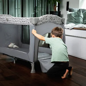 Безопасный игровой манеж для ребенка
