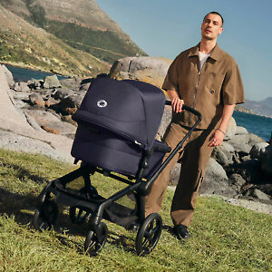 Коляска Bugaboo Fox 5 Renew отлично подходит для новорожденных младенцев