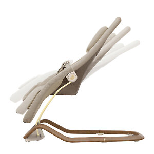 Креслице шезлонга можно регулировать по наклону