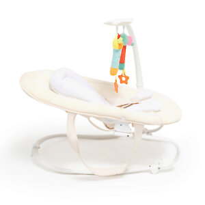 Спинка шезлонга изначально в горизонтальном положении