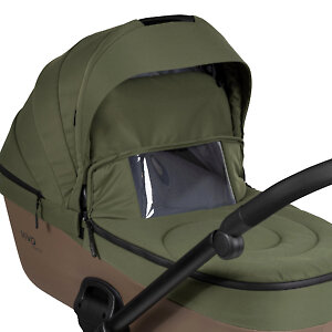 В ветрозащитном бортике есть смотровое окошко