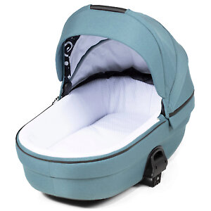 Внутри люльки мягкие и гипоаллергенные материалы