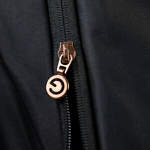 Фурнитура очень стильная под медь