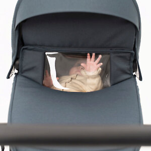 Бортик чехла на ножки двойной, в одной из секций - смотровое окошко