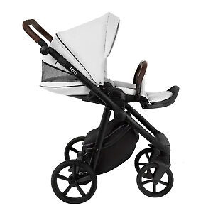 Спинка и подножка сиденья регулируются по наклону в нескольких позициях