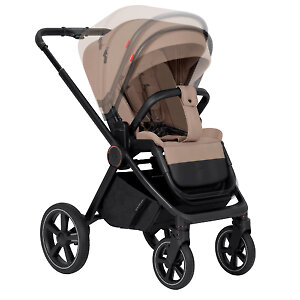 Капюшон регулируется по высоте в 3 положениях, длину подножки можно увеличить