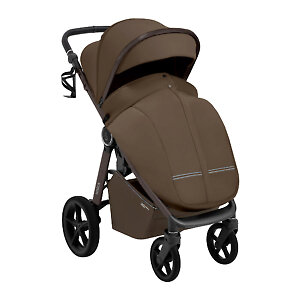 Для холодного времени года коляска комплектуется теплой накидкой на ножки