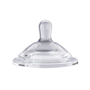 Соска прямой удлиненной формы адаптирована под захват ртом повзрослевшим ребенком