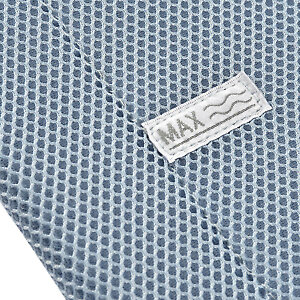 Жесткий каркас с чехлом из 3D-сетки