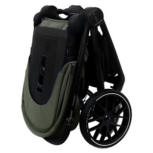 Коляска складывается книжкой вместе с прогулочным блоком