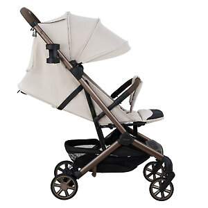 Сиденье с ровным спальным местом и большим капюшоном от солнца