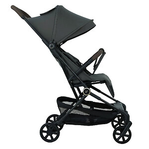 Посадка вертикальная с небольшим завалом спинки