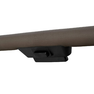 Ручка покрыта качественной экокожей, по центру кнопки сложения коляски