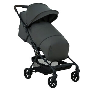 Для прохладного времени года коляска комплектуется накидкой на ножки