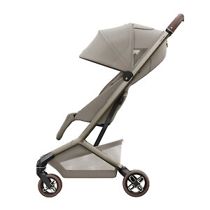 Капюшон можно увеличить за счет дополнительной секции на молнии