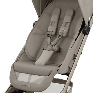 Сетчатая подножка и 5-ти точечные ремни для фиксации малыша