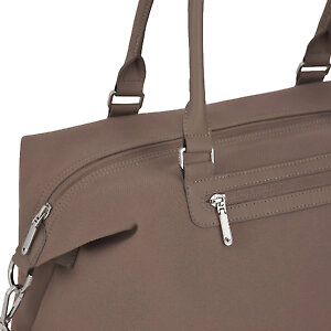 Фурнитура из качественных металла и экокожи