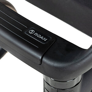 Передние колёса с фиксатором, широкая подставка для ног