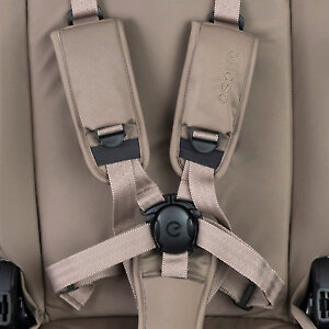 Внутренние ремни с мягкими накладками и магнитным замком