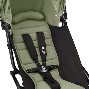 Коляска YOYO3 комплектуется удобным валиком под голову малыша