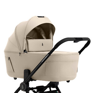 Люлька устанавливается на адаптеры высоты, снимается путем нажатия кнопок с эффектом памяти