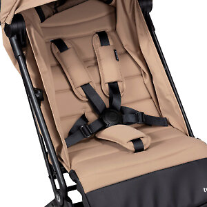 Для фиксации ребенка пятиточечные ремни с мягкими накладками