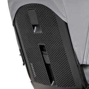 Вся спинка покрыта сетью вентиляционных отверстий для идеального микроклимата летом