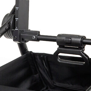 Под сиденьем глубокая корзина для вещей