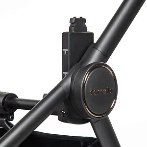 В шасси интегрированы адаптеры высоты с 3 уровнями для люльки или прогулочного блока