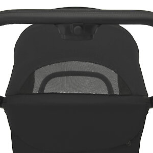 В капюшоне есть смотровое окошко со шторкой на магнитах