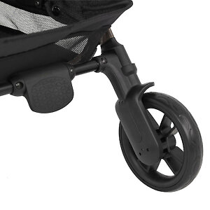 Широкая педаль тормоза не пачкает вашу обувь