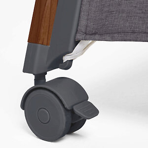 Четыре колеса со стопорами для передвижения колыбели по дому