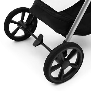 Большие задние колеса из высокомолекулярного полимера с хорошей амортизацией и удобной педалью тормоза