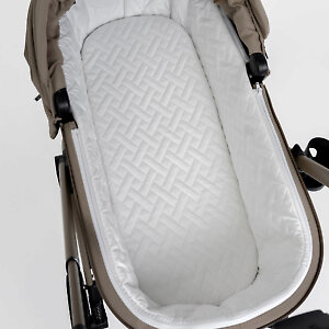 Внутренняя обивка и матрасик из натуральных тканей