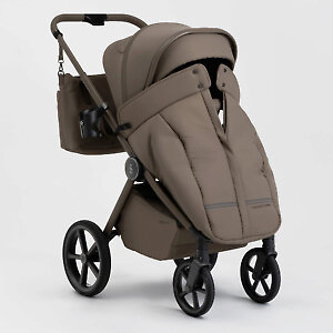 В комплекте накидка на ножки с центральной молнией для быстрого доступа к малышу