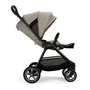 Капюшон с дополнительной секцией и вентиляционными окошками по бокам