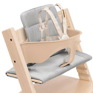 ... так и на бустере с установленными подушками Stokke Cushion
